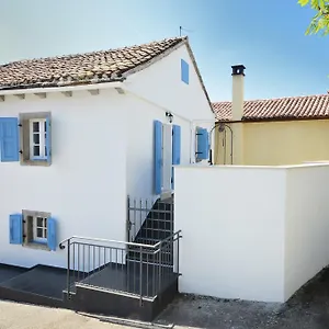 Nono Frane Ferienhaus Lindar